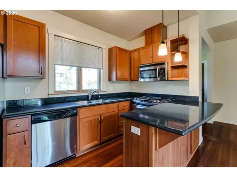 Kitchen - 1455 Perdue Loop, Eugene, OR 97401 photo 1 of 4
