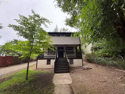 1827 SE Oak St, Portland, OR 97214