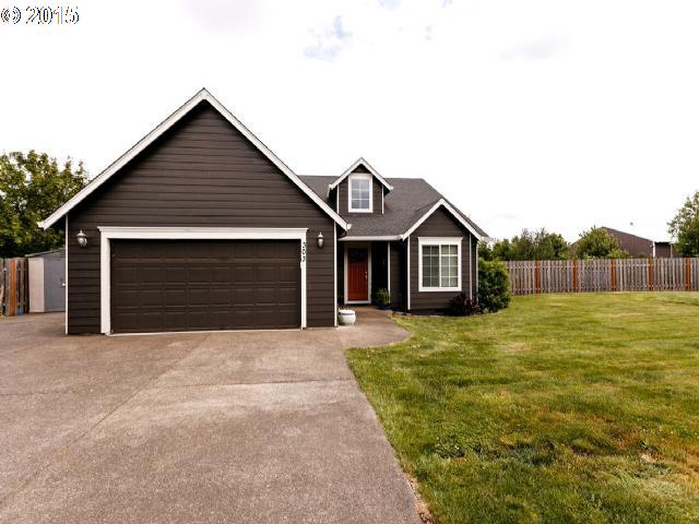 303 E 2nd St, Canby, OR 97013 photo 1