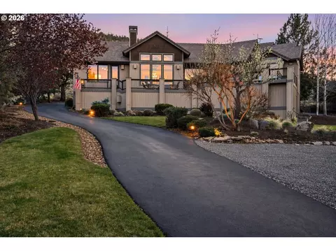 631 Sundance Ridge Ct, Redmond, OR 97756