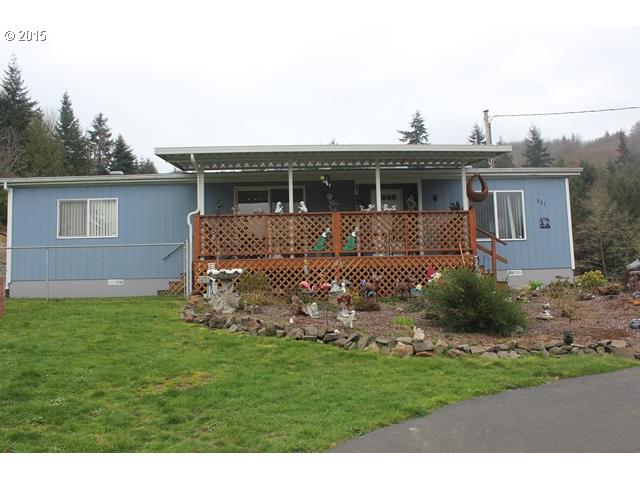 821 E 2nd St, Rainier, OR 97048 photo 1