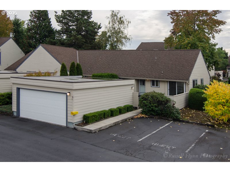 110 NE Village Squire Ave #5, Gresham, OR 97030 photo 1