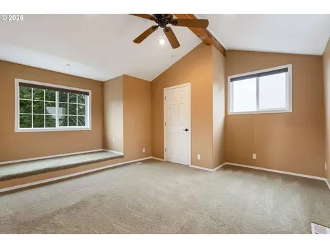 Bedroom - 1727 NW 30th Cir, Camas, WA 98607 photo 11 of 11
