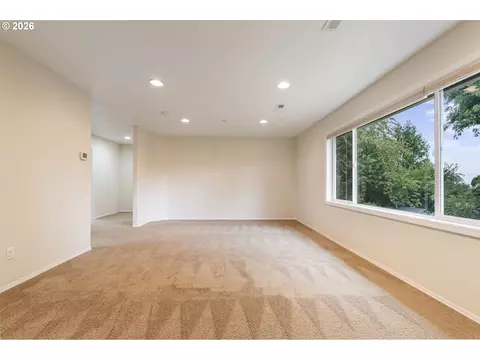 Living - 1727 NW 30th Cir, Camas, WA 98607 photo 7 of 8