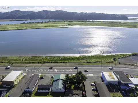View/Area - 160 Spring St, Gardiner, OR 97441 photo 2 of 2
