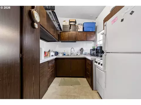 Kitchen - 160 Spring St, Gardiner, OR 97441 photo 4 of 4