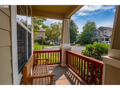 Exterior - 1191 Heathman Dr, Eugene, OR 97402 photo 2 of 5