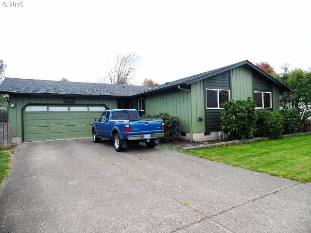 3758 Plumtree Dr, Eugene, OR 97402 photo 1