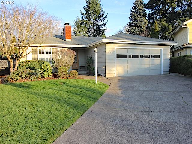 1309 Martingale St, Eugene, OR 97401 photo 1