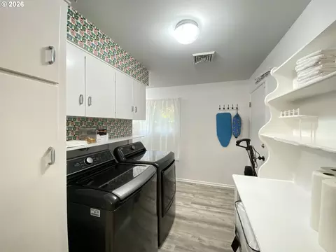 Other - 2872 Suffolk Ct, Eugene, OR 97401 photo 3 of 8