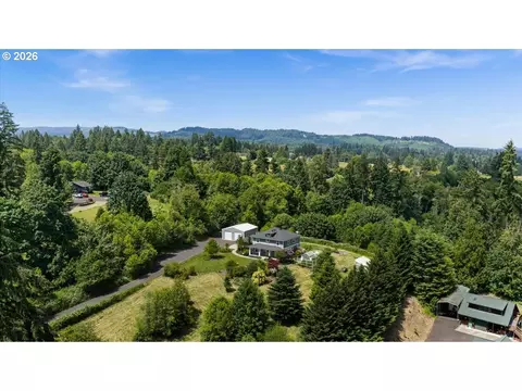 33151 Bonneville Dr, Scappoose, OR 97056