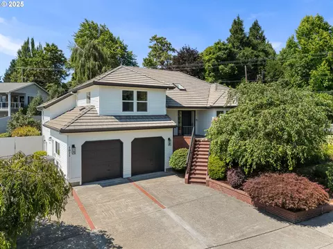 1011 NW 104th St, Vancouver, WA 98685