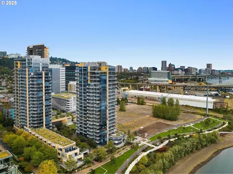 3570 S River Pkwy #1711, Portland, OR 97239