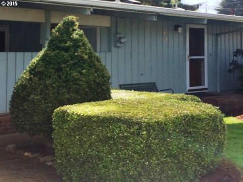 1475 Barton St, Eugene, OR 97404 photo 1