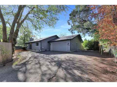 2170 Crescent Ave, Eugene, OR 97408 photo 1