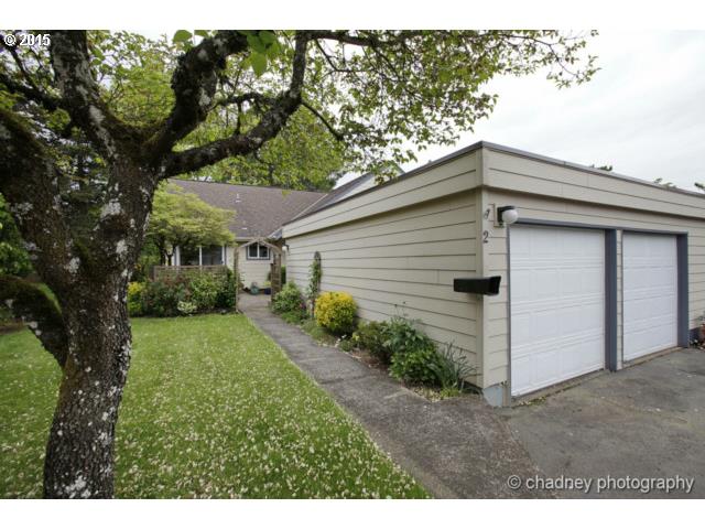 110 NE Village Squire Ave #2, Gresham, OR 97030 photo 1