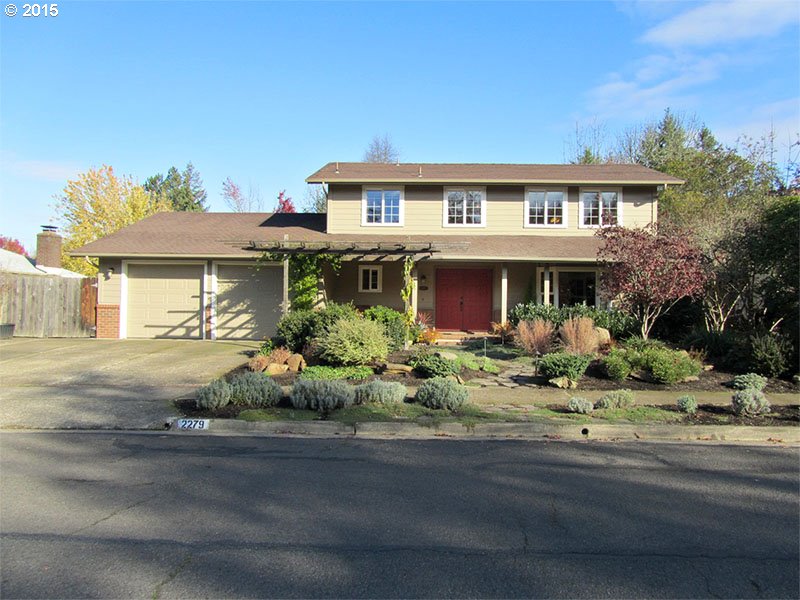 2279 Blackburn St, Eugene, OR 97405 photo 1