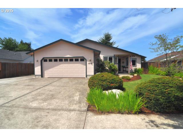 1044 S 44th St, Springfield, OR 97478 photo 1