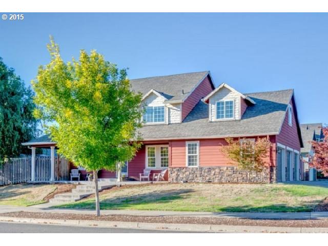 305 Hazelnut Dr, Newberg, OR 97132 photo 1