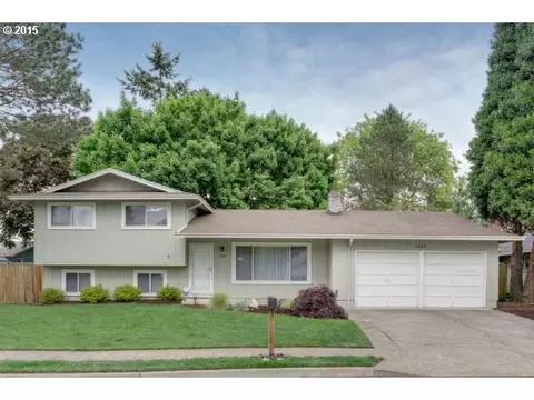 1066 SE Liberty Ave, Gresham, OR 97080 photo 1