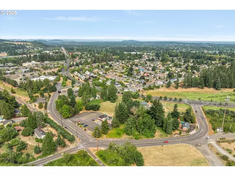 W Powell Loop, Gresham, OR 97030 photo 12