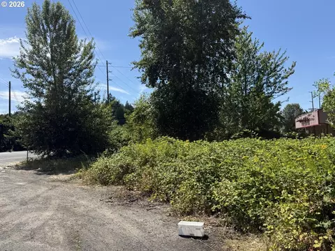 W Powell Loop, Gresham, OR 97030 photo 4