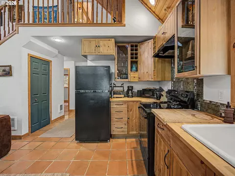21561 E Hideaway Ln, Rhododendron, OR 97049 | MLS# 153611842 | 41