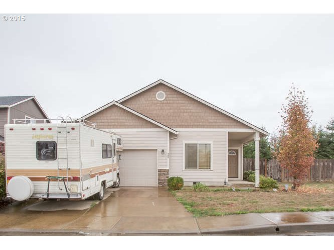 589 Eric Dr, Molalla, OR 97038 photo 1