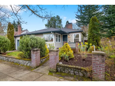 8100 N Woolsey Ave, Portland, OR 97203