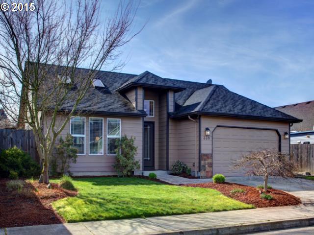 339 Bluejay Loop, Creswell, OR 97426 photo 1