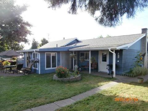 131 S 69th Pl, Springfield, OR 97478 photo 1