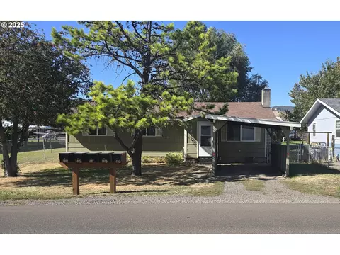 1406 N Willow St, La Grande, OR 97850