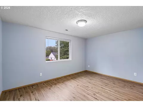 Bedroom - 2793 SE 19th St, Gresham, OR 97080 photo 5 of 6