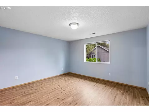 Bedroom - 2793 SE 19th St, Gresham, OR 97080 photo 3 of 6