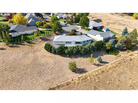 View/Area - 1180 SW Theta Ct, Pendleton, OR 97801 photo 1 of 6
