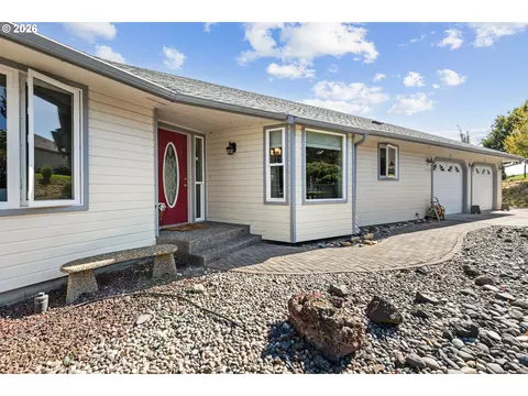 Exterior - 1180 SW Theta Ct, Pendleton, OR 97801 photo 1 of 7