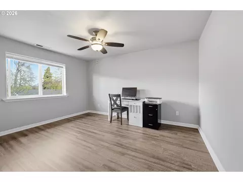 Bedroom - 406 Sunset Ct, Amity, OR 97101 photo 1 of 5