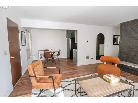 Living - 495 W 27th Ave, Eugene, OR 97405 photo 6 of 8