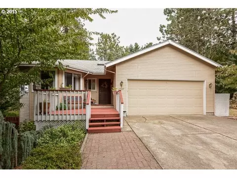 2527 Hawkins Ln, Eugene, OR 97405 photo 1