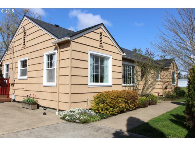 1220 Peever St, Eugene, OR 97401 photo 1