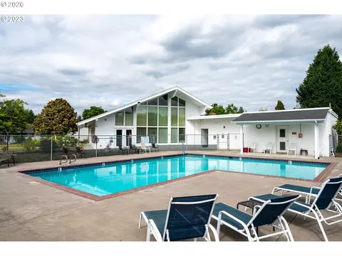 Exterior - 745 NE Fleming Ave #C22, Gresham, OR 97030 photo 6 of 6