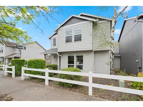 Exterior - 647 SE Hogan Rd, Gresham, OR 97080 photo 3 of 5