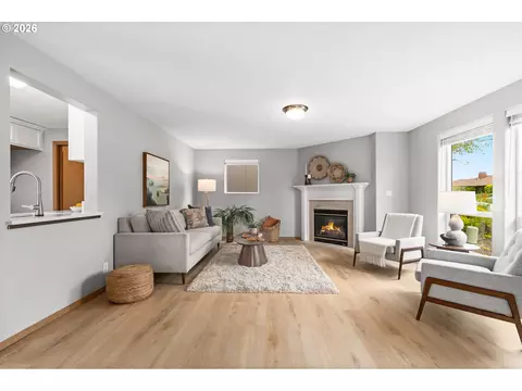 Living - 647 SE Hogan Rd, Gresham, OR 97080 photo 3 of 5