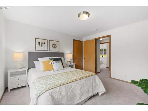 Bedroom - 647 SE Hogan Rd, Gresham, OR 97080 photo 3 of 7