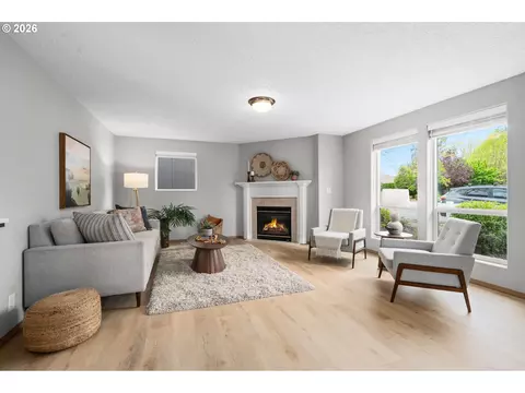 Living - 647 SE Hogan Rd, Gresham, OR 97080 photo 4 of 5