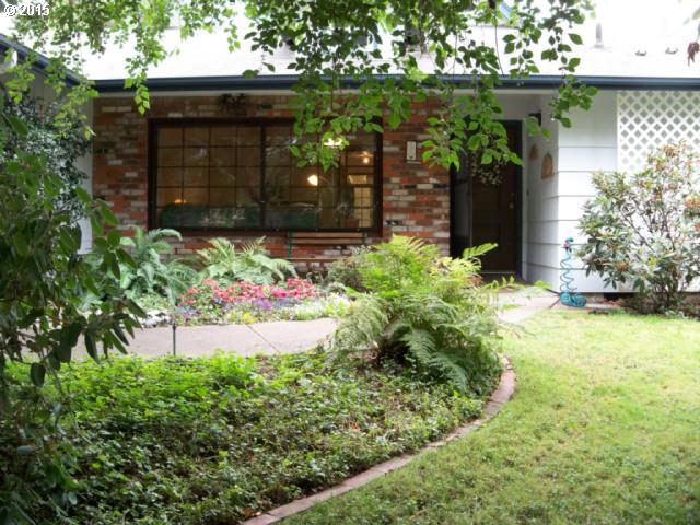 1668 Russet Dr, Eugene, OR 97401 photo 1