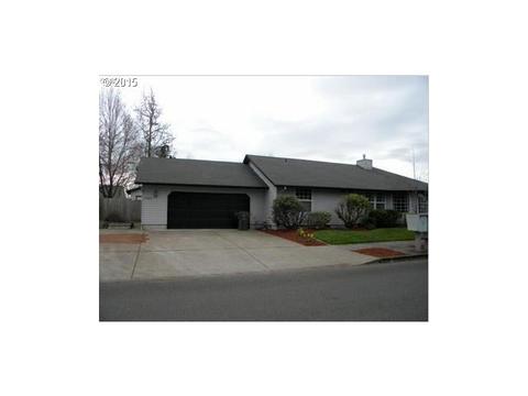 3194 Downing St, Eugene, OR 97408 photo 1