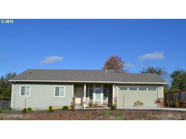 865 SE Pineview Ct, Estacada, OR 97023 photo 1