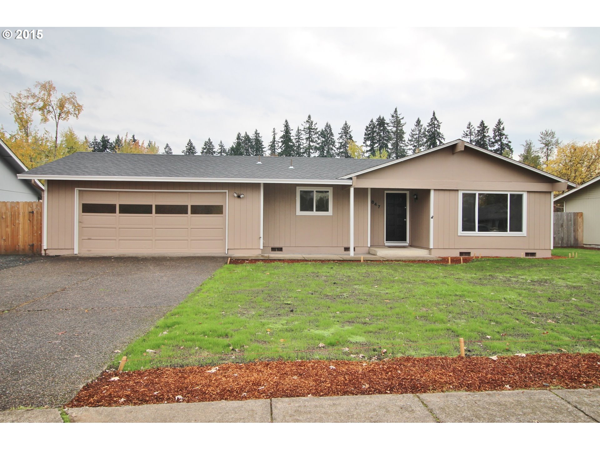 4847 Daisy St, Springfield, OR 97478 photo 1
