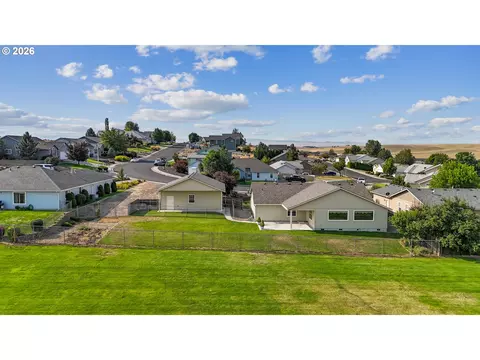 View/Area - 111 SW Quinney Pl, Pendleton, OR 97801 photo 4 of 5